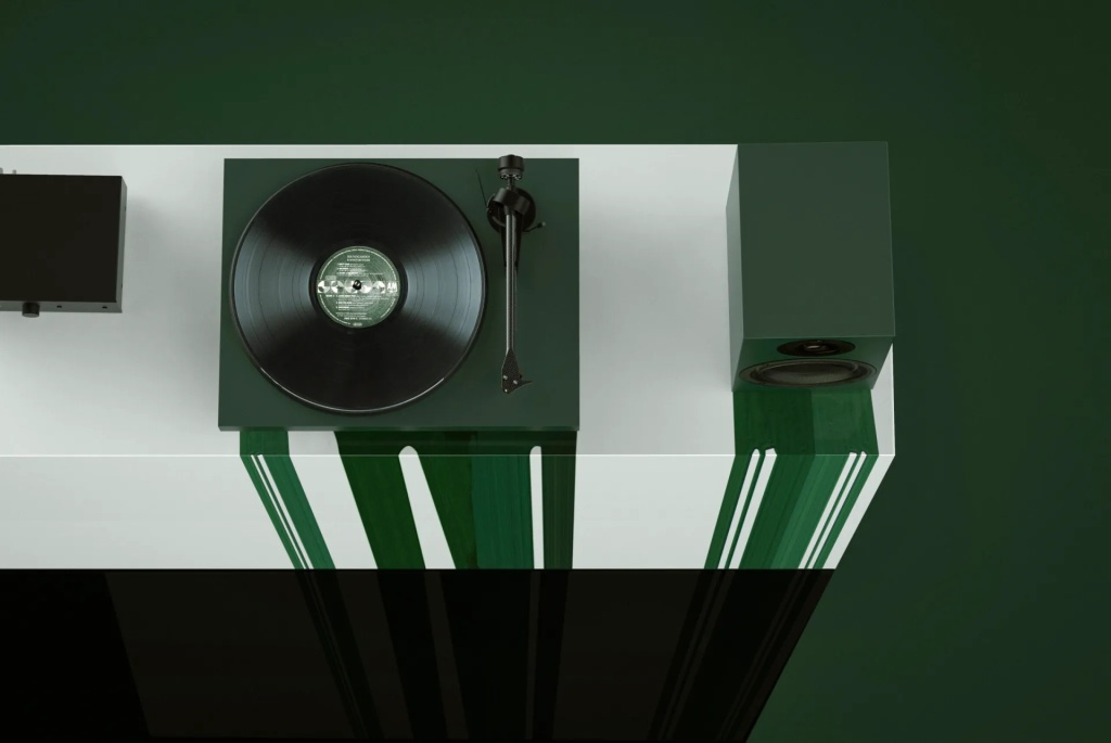Colourful-Audio-SatinFirGreen-drip-scaled.jpg