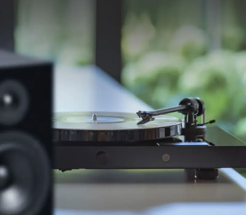 PRO-JECT Проигрыватель пластинок Jukebox E1 + Speaker Box 5 E ЧЕРНЫЙ EAN:9120129869232, Kinodrive.kz &mdash; фото 2