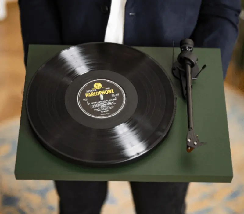 PRO-JECT Проигрыватель пластинок Debut Carbon EVO 2 Pick It MM САТИНОВЫЙ ЗЕЛЕНЫЙ EAN:9120129864978, Kinodrive.kz &mdash; фото 3