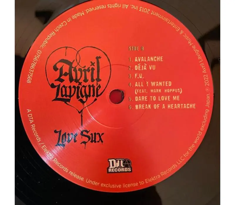 Виниловая пластинка Avril Lavigne – Love Sux, Kinodrive.kz — фото 6