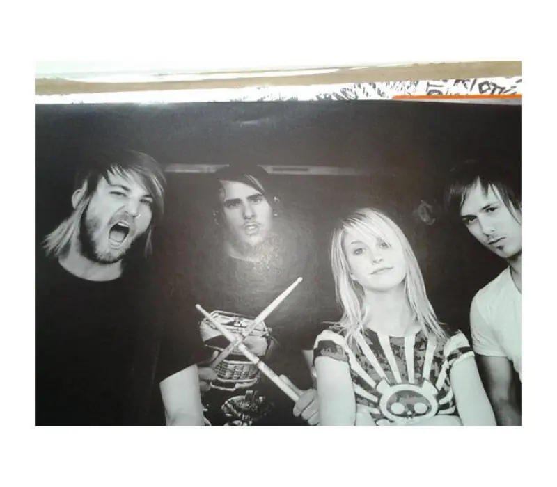 Виниловая пластинка Paramore – Riot!, Kinodrive.kz — фото 2