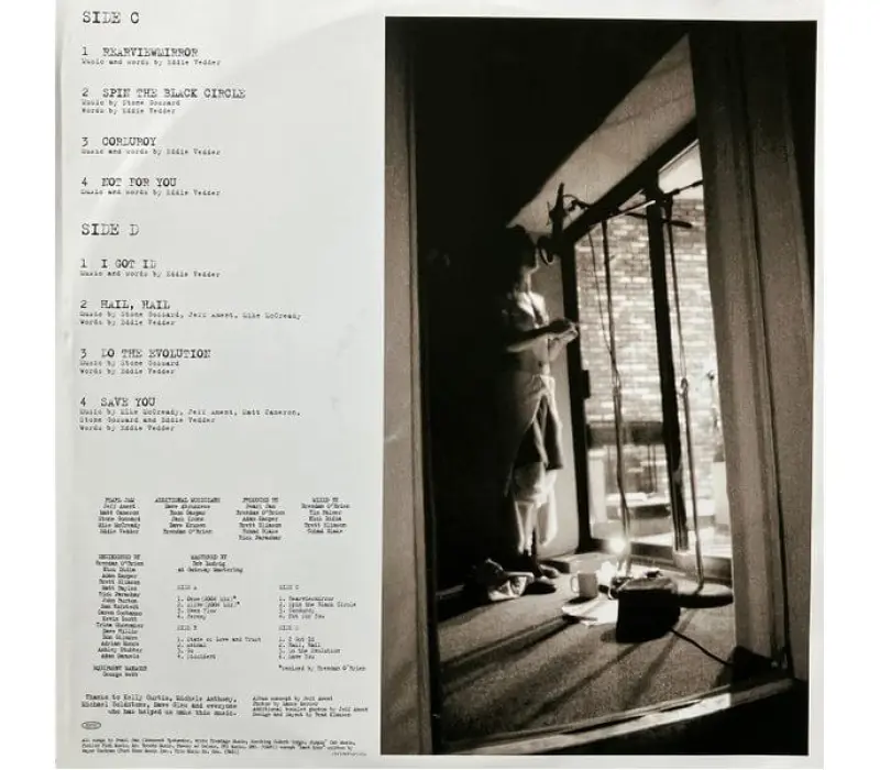 Виниловая пластинка Pearl Jam – Rearviewmirror (Greatest Hits 1991-2003: Volume 1), Kinodrive.kz — фото 12