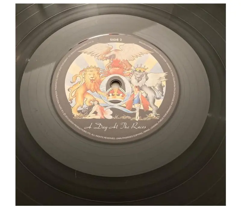 Виниловая пластинка Queen – A Day At The Races, Kinodrive.kz — фото 4