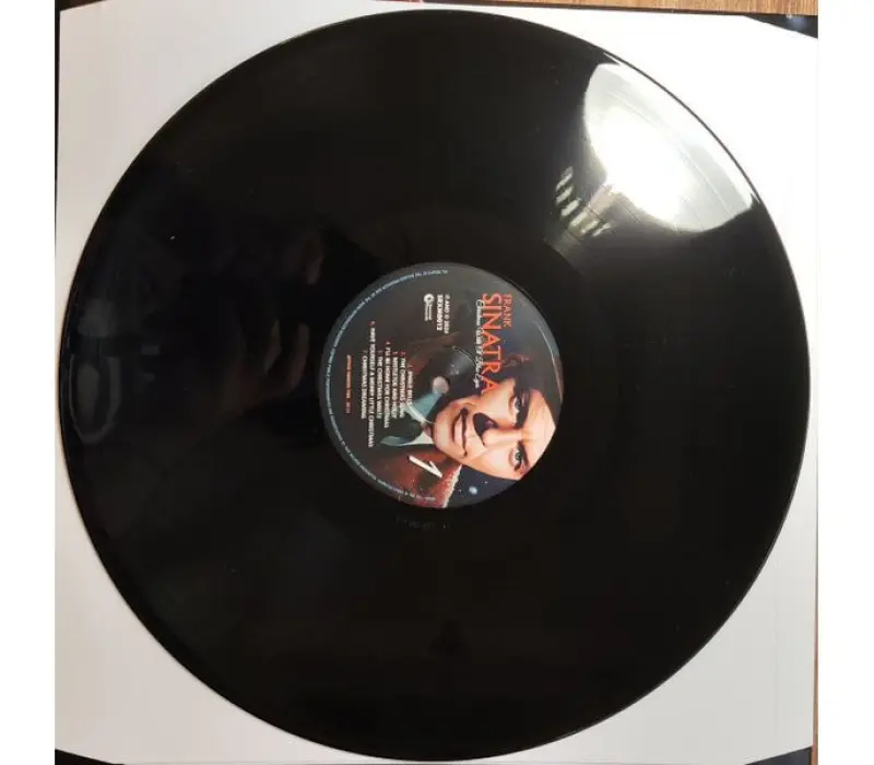 Виниловая пластинка FRANK SINATRA – Christmas With Ol' Blue Eyes, Kinodrive.kz — фото 4