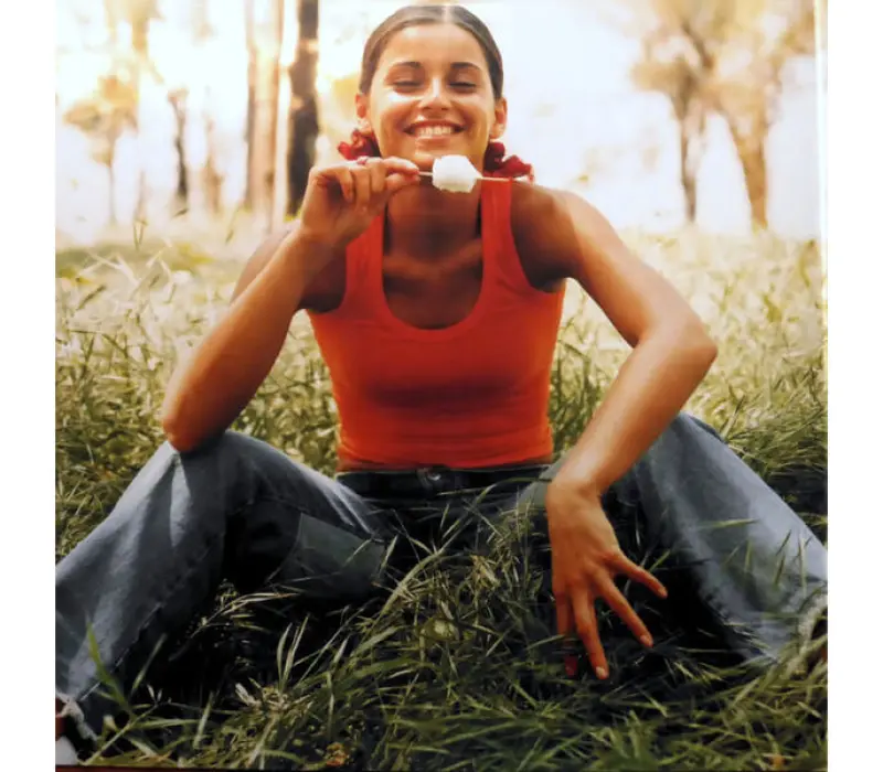 Виниловая пластинка Nelly Furtado – Whoa, Nelly!, Kinodrive.kz — фото 12