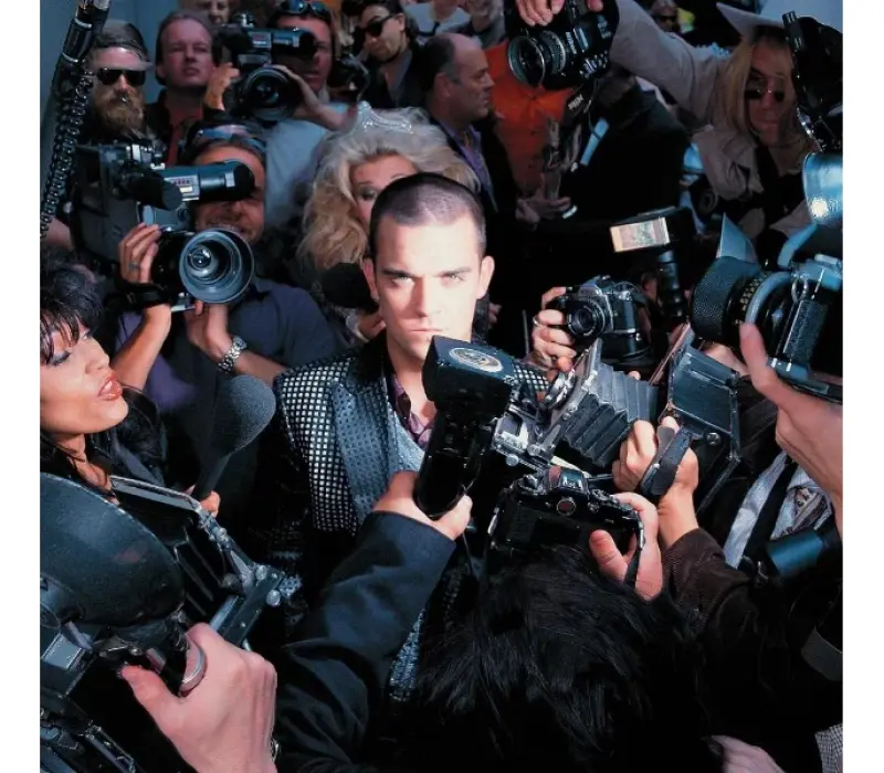 Виниловая пластинка Robbie Williams – Life Thru A Lens, Kinodrive.kz — фото 1