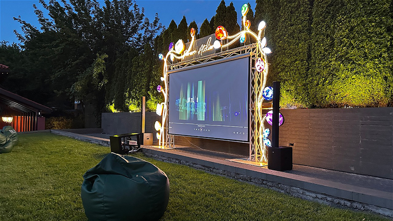 Кинотеатр под открытым небом в Villa dei Fiori