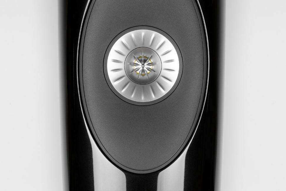 Тест акустики KEF Blade: такой разноплановый High End Тест акустики KEF Blade: такой разноплановый High End