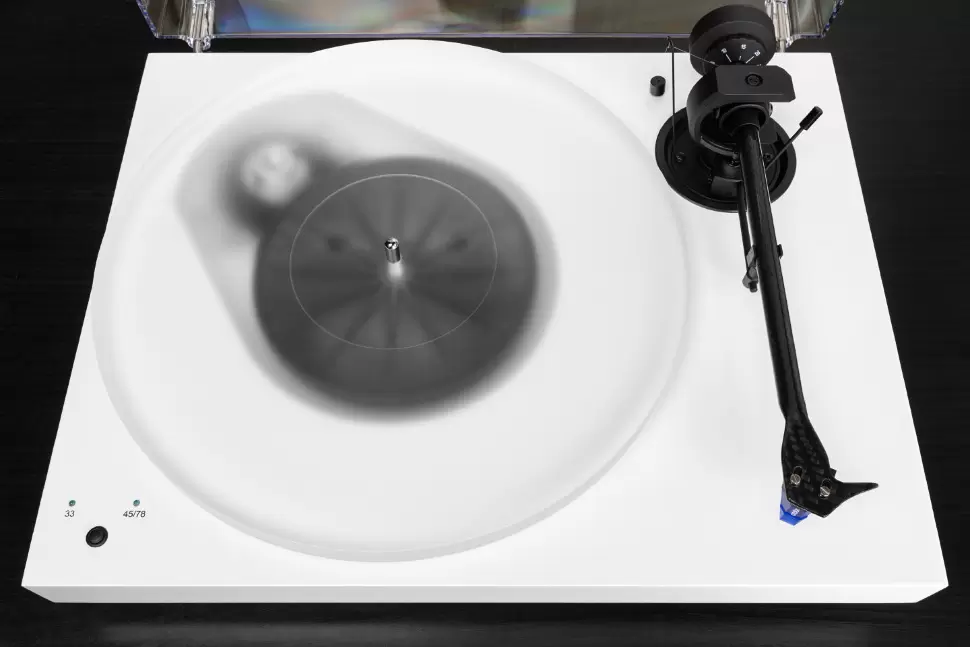 Тест проигрывателя винила Pro-Ject X1: равновесие во всем