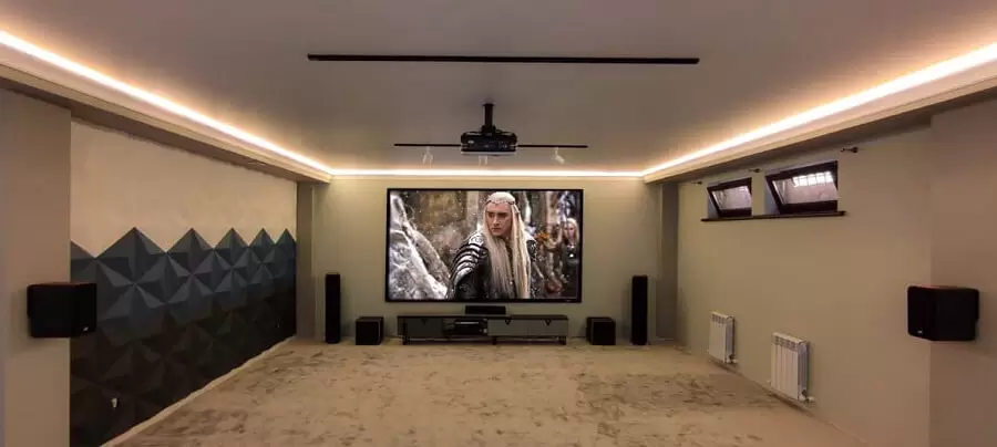 Polk Signature в базовой системе домашнего кинозала в Алматы