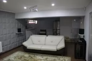 Домашний кинозал к Большому футболу (Optoma HD28DSE + Polk T-series)