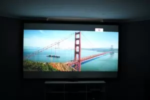 Домашний кинозал к Большому футболу (Optoma HD28DSE + Polk T-series)