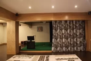 Домашнее караоке, кинозал и интерактивный гольф на базе Optoma, AUDAC и Polk Audio