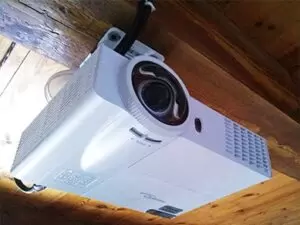 Личный кинотеатр на даче