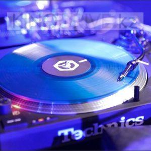 Виниловый проигрыватель TECHNICS SL-1200MK7EG Серебро